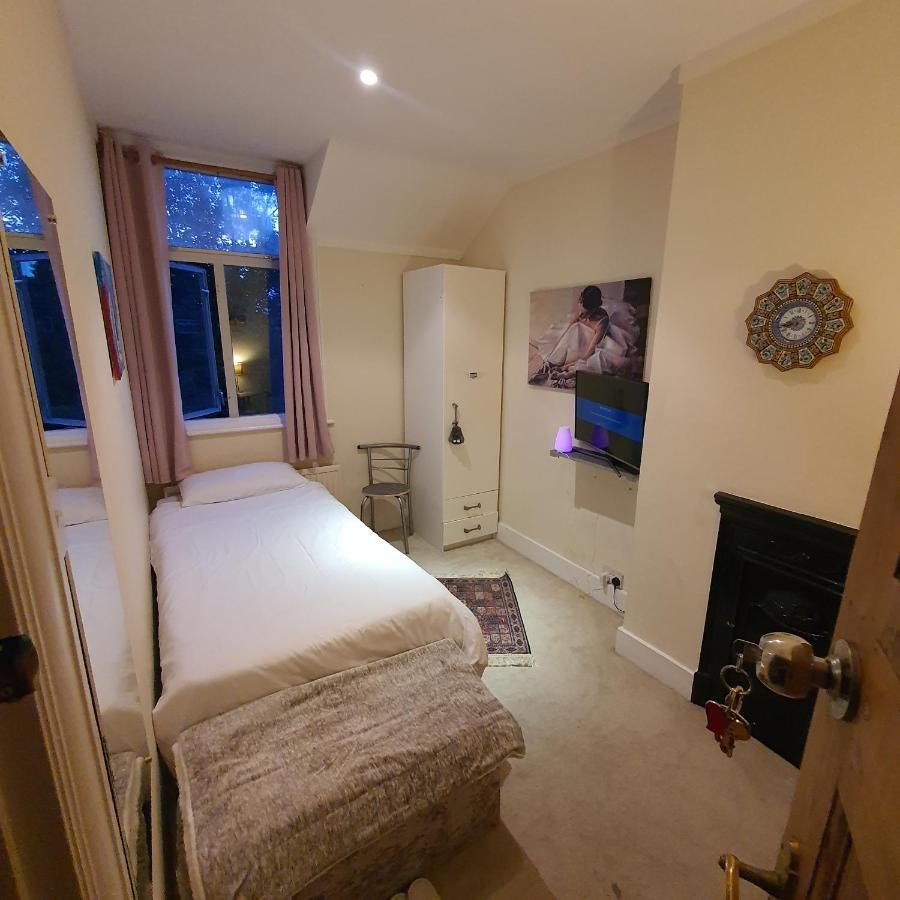 Monalisa Single Room Near Edgware Station Exterior foto